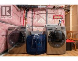 19 DAVIDSON Drive - 43