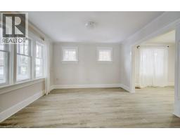 18 SHANLEY Street - 8