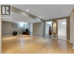 26 ESTHER Avenue - 28