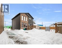 1242 KING Street E - 37