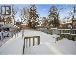 126 QUEEN Street E - 16