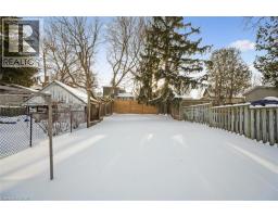 126 QUEEN Street E - 17