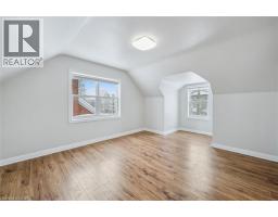 56 COLUMBIA Street W - 14