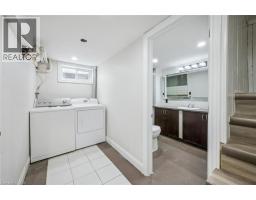 56 COLUMBIA Street W - 22