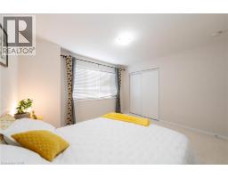 335 FALLING GREEN Crescent - 29