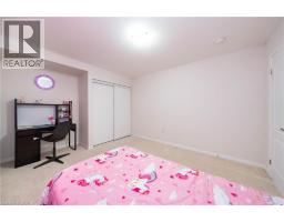 335 FALLING GREEN Crescent - 38