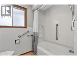 384 DUNVEGAN Drive - 25