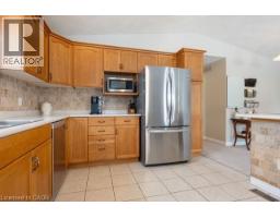 174 SCOTT Avenue - 8