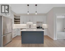 24 MOON Crescent - 11