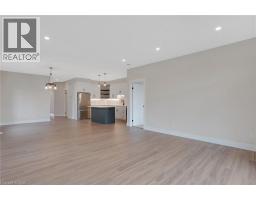 24 MOON Crescent - 17