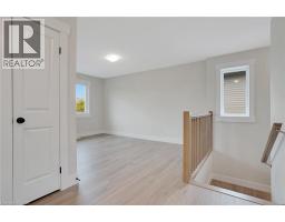 24 MOON Crescent - 23