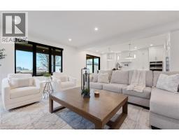 12 MACNEIL Court - 10