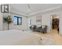 12 MACNEIL Court - 30