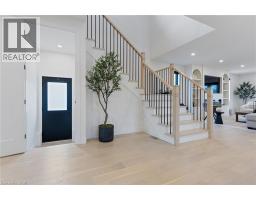 12 MACNEIL Court - 8