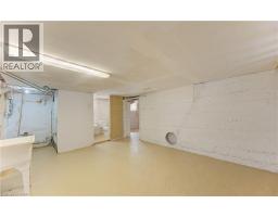 229 LANCASTER Street E - 18