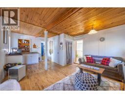 1047 BAY Street - 14