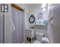 1047 BAY Street - 15