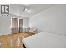 24 COLUMBIA Street W - 6