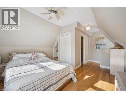 33 MANITOULIN Crescent - 24