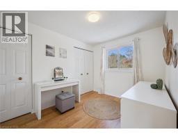 33 MANITOULIN Crescent - 30