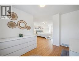 33 MANITOULIN Crescent - 31