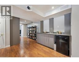 33 MANITOULIN Crescent - 36