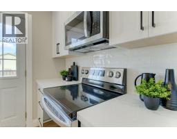 402 HERITAGE Drive - 10