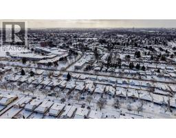 402 HERITAGE Drive - 36