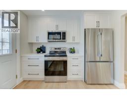 402 HERITAGE Drive - 9