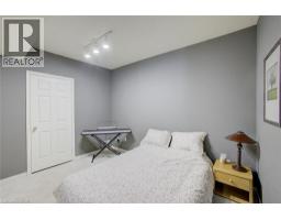 2 WINSTON Boulevard - 11