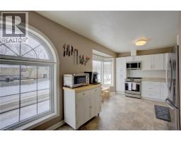 2 WINSTON Boulevard - 3