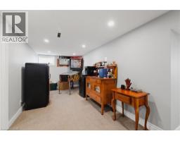 1080 HENRY Street - 20