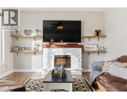 75 CHASE Crescent - 14