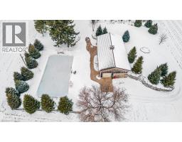 825946 TOWNSHIP ROAD 8 - 4