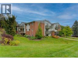 30 BRIDGE Street W UnitNo. 104 - 4