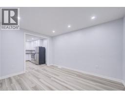 115 COURTNEY Street - 22