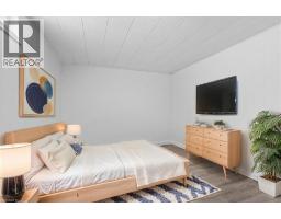 135 ROWLAND Street - 29