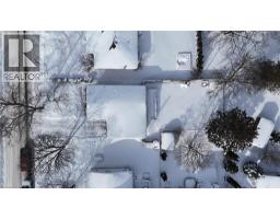 135 ROWLAND Street - 43