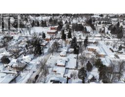 135 ROWLAND Street - 44