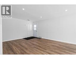 135 ROWLAND Street - 8