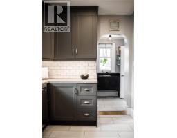 126 PANDORA Avenue N - 20