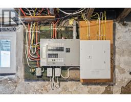 126 PANDORA Avenue N - 34