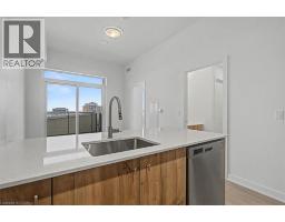 25 WELLINGTON Street S UnitNo. 2202 - 16