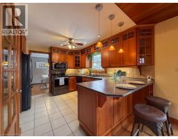 143 ST. JAMES Street S - 14