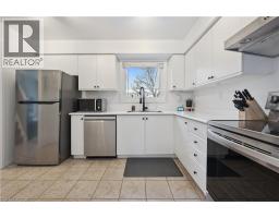 31 MIDDLEMISS Crescent - 11