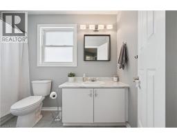 31 MIDDLEMISS Crescent - 18