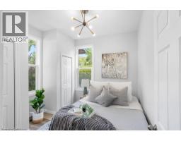 87 TALBOT Street S - 16