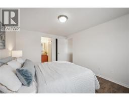 54 MADELEINE Street - 15