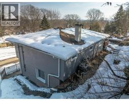 22 DUNDONALD Road - 38