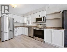 42 TARA Crescent - 4